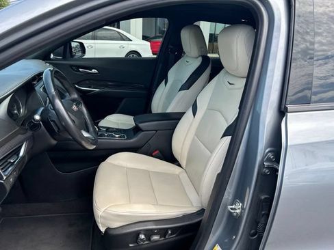 Used 2023 Cadillac XT4 Sport FWD image 13