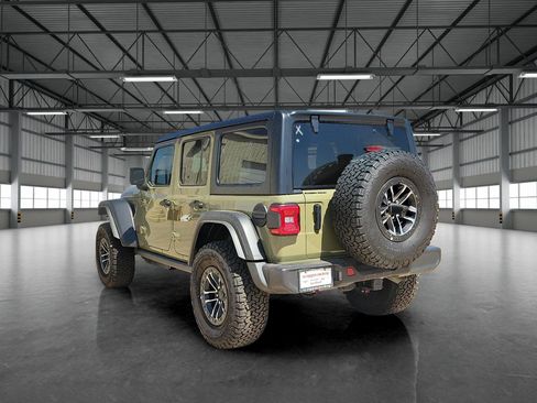 New 2026 Jeep Wrangler Unlimited Rubicon w/ Xtreme 35 Tire Package AWD/4WD image 3