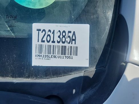 Used 2013 Hyundai Elantra GT w/ Tech Pkg FWD image 5