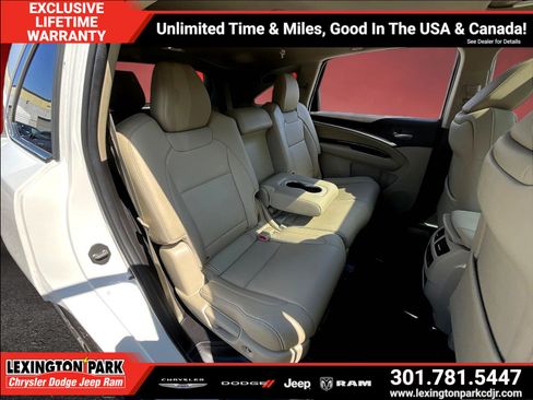 Used 2017 Acura MDX w/ Technology Package AWD/4WD image 24