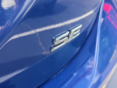 Used 2024 Toyota Camry SE FWD image 6