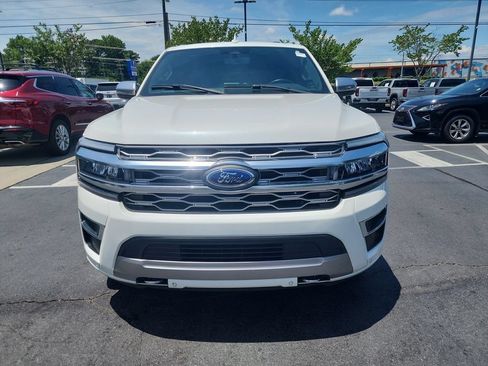 Used 2023 Ford Expedition Max Platinum AWD/4WD image 3