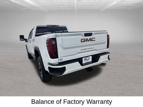 Used 2025 GMC Sierra 2500 Denali w/ Denali Reserve Package AWD/4WD image 7