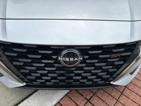 Used 2024 Nissan Altima 2.5 SR FWD image 14