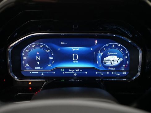 Used 2023 Chevrolet Silverado 1500 LT image 2