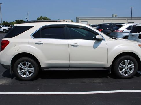 Used 2014 Chevrolet Equinox LT w/ Driver Convenience Package FWD image 3