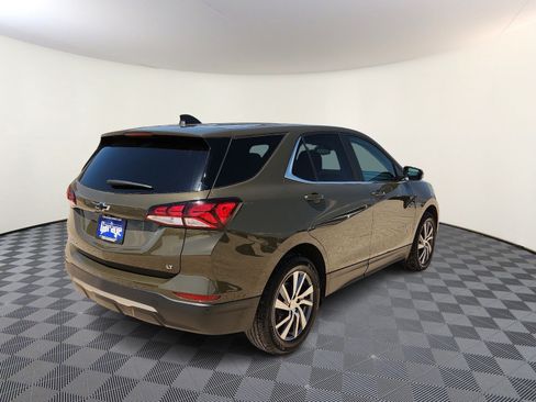 Used 2024 Chevrolet Equinox LT w/ LPO, Floor Liner Package FWD image 4
