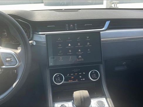 Used 2024 Jaguar F-PACE R-Dynamic S image 6
