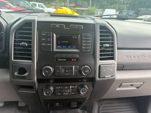 Used 2019 Ford F250 XL w/ Power Equipment Group RWD image 31