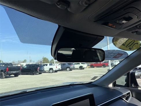 Certified 2023 Toyota Corolla Cross LE image 46