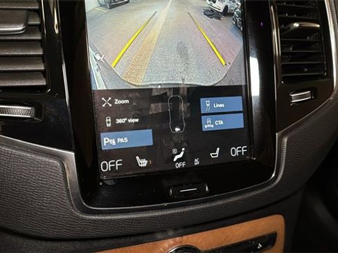 Used 2021 Volvo XC90 T5 Momentum w/ Advanced Package image 29
