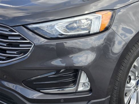 Used 2020 Ford Edge Titanium image 9