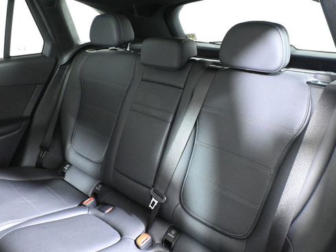 Certified 2026 Mercedes-Benz GLC 300 4MATIC image 4