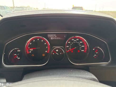 Used 2015 GMC Acadia SLT image 44