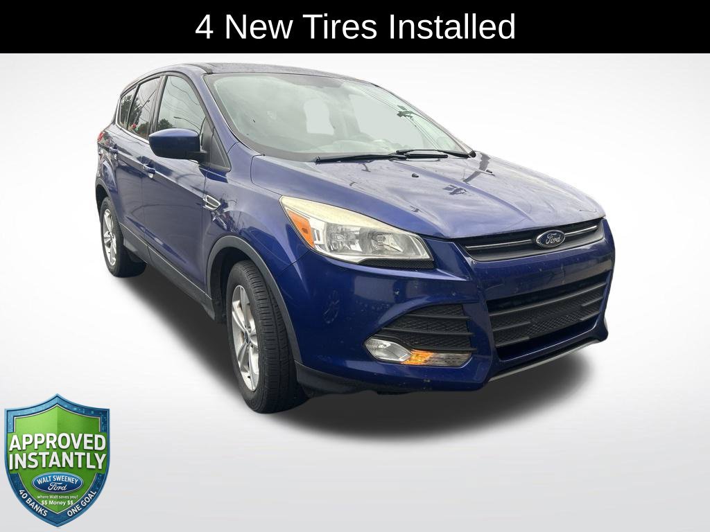 Used 2015 Ford Escape SE FWD image 1