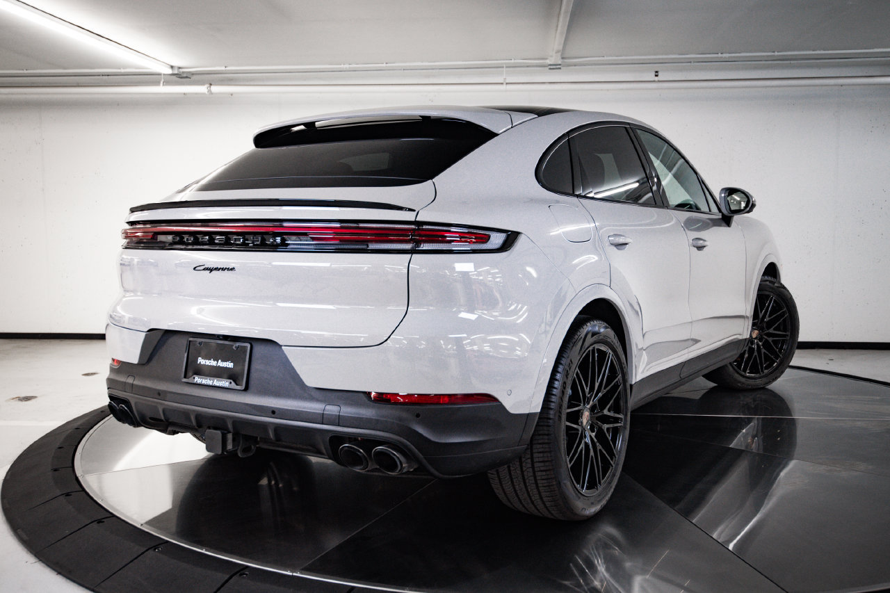 Certified 2026 Porsche Cayenne Coupe AWD/4WD image 7