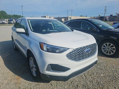 Used 2024 Ford Edge SEL AWD/4WD image 6