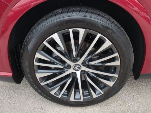 Used 2024 Lexus RX 350 Premium Plus w/ Convenience Package FWD image 11