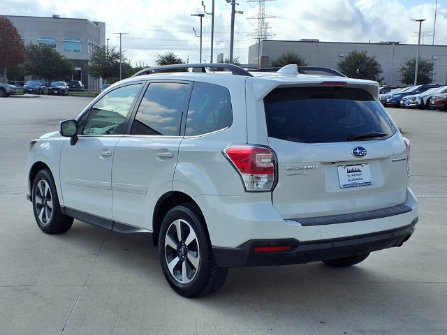 Used 2018 Subaru Forester 2.5i Limited AWD/4WD image 2