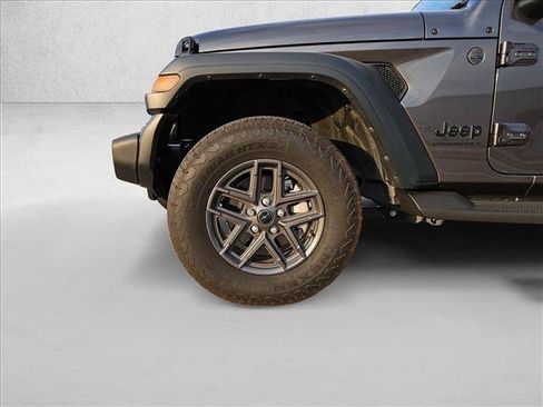 Used 2026 Jeep Wrangler Sport AWD/4WD image 22