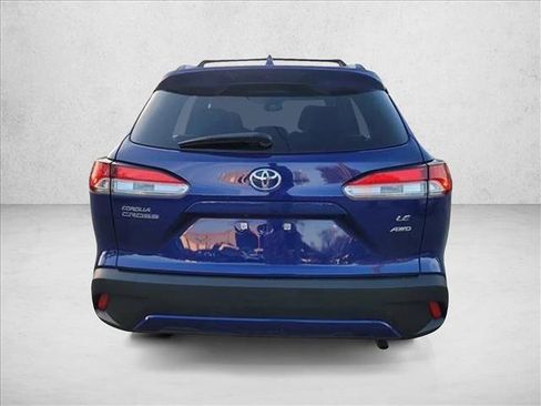 Used 2022 Toyota Corolla Cross LE AWD/4WD image 6