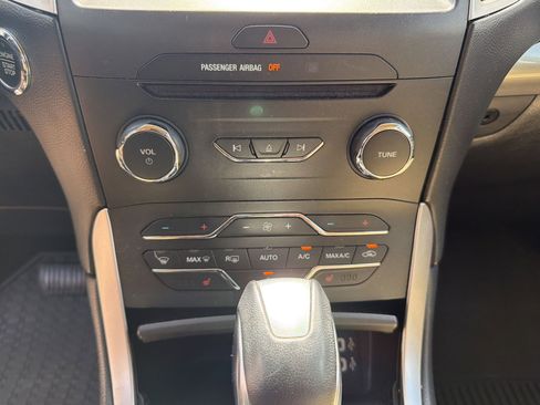 Used 2018 Ford Edge SEL w/ Equipment Group 201A image 18