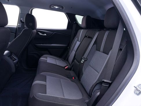 Used 2024 Chevrolet Blazer LT FWD image 36