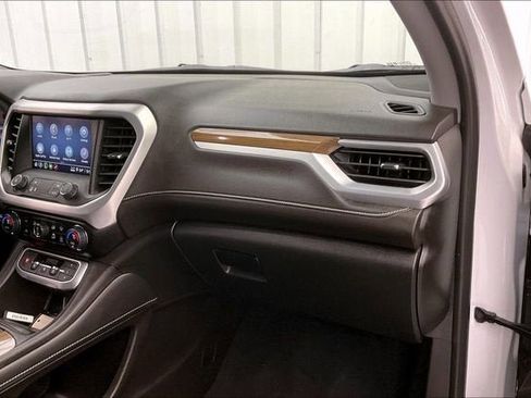 Used 2023 GMC Acadia SLE w/ Driver Convenience Package AWD/4WD image 17