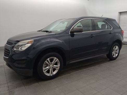 Used 2017 Chevrolet Equinox LS FWD image 2