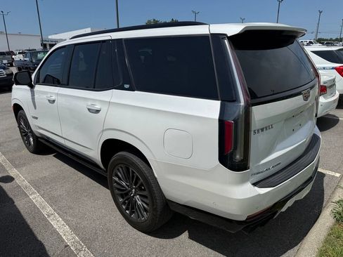 Used 2024 Cadillac Escalade V AWD/4WD image 3