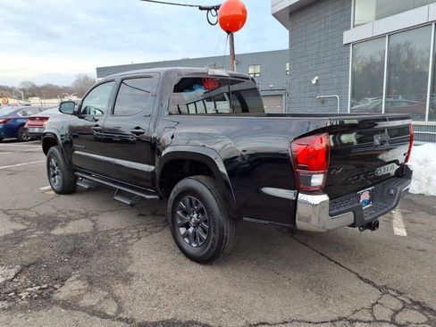 Certified 2023 Toyota Tacoma SR5 image 4