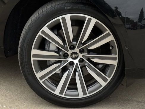 Used 2023 Land Rover Range Rover SE AWD/4WD image 35