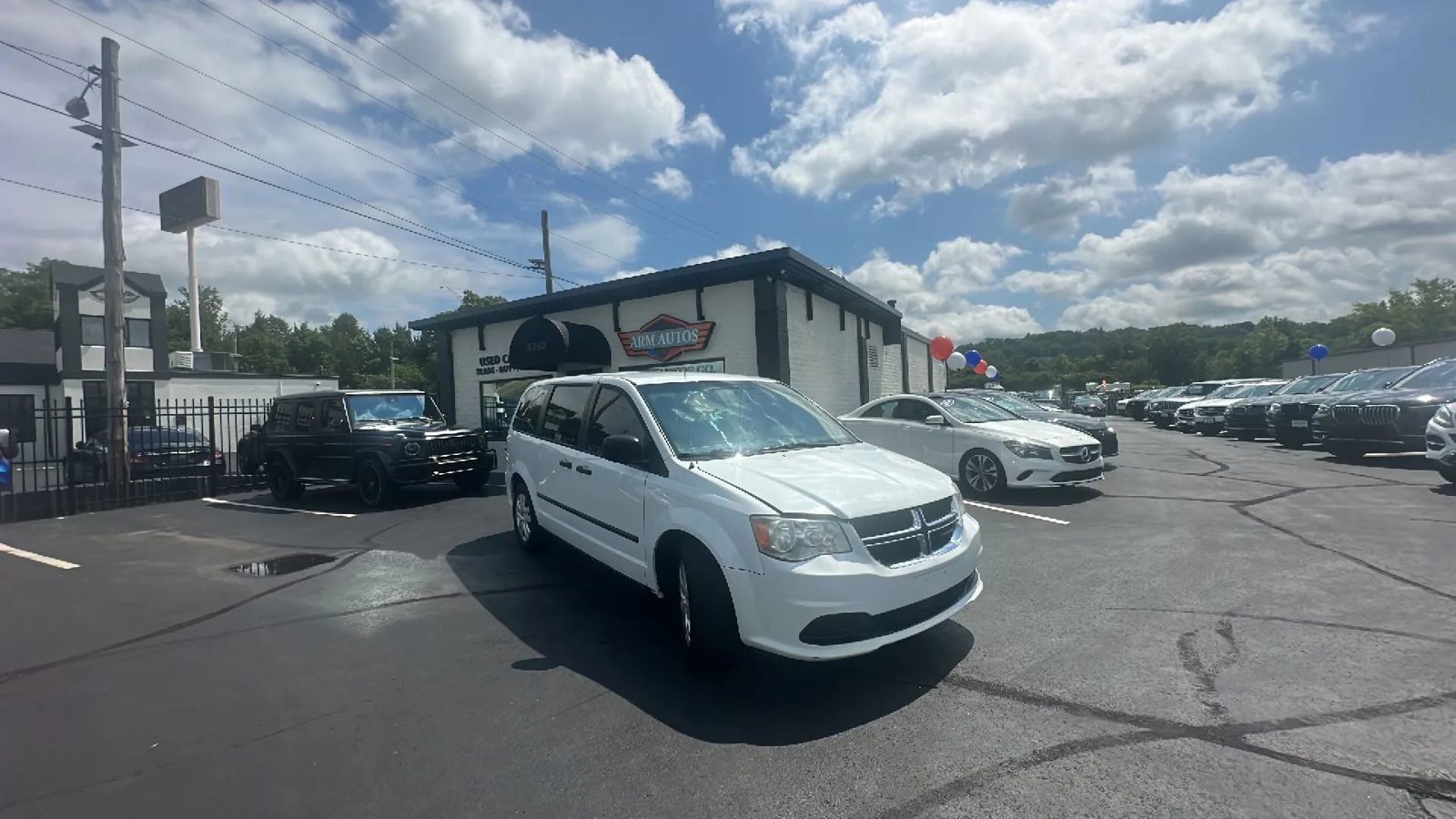 Used 2014 Dodge Grand Caravan American Value Package FWD image 1