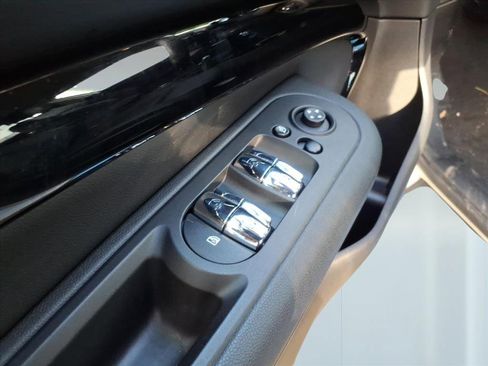 Used 2023 MINI Cooper Clubman S image 13