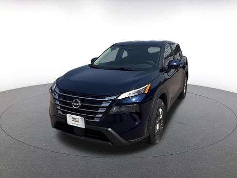 Used 2026 Nissan Rogue SV AWD/4WD image 5