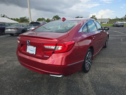 Used 2021 Honda Accord EX image 4