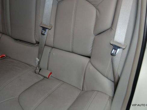 Used 2010 Cadillac CTS Wagon image 24