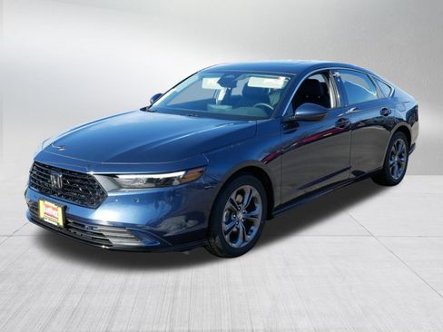 Used 2025 Honda Accord EX-L image 3