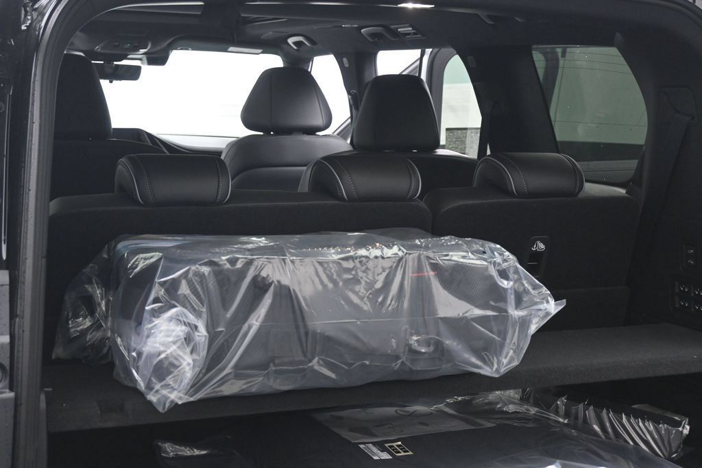New 2027 INFINITI QX80 Autograph w/ Autograph Exterior Package AWD/4WD image 24