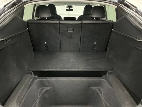 Used 2024 Tesla Model Y 2WD image 46