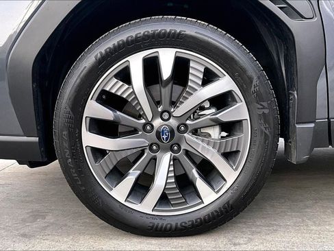 Used 2025 Subaru Forester Touring image 8