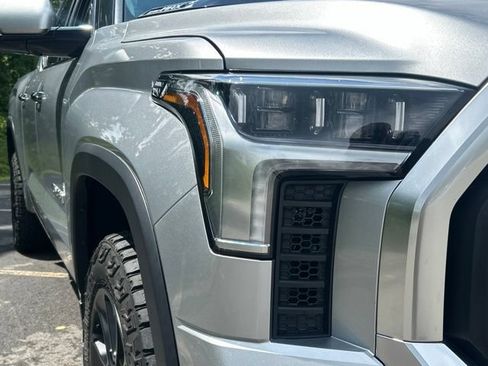 Used 2022 Toyota Tundra Limited w/ TRD Off-Road Package AWD/4WD image 14