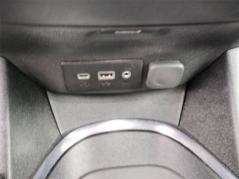 Used 2024 Chevrolet Malibu LT image 28