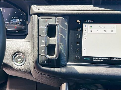 Used 2023 GMC Yukon XL Denali AWD/4WD image 17