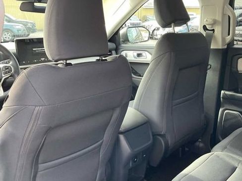 Used 2026 Ford Explorer Active AWD/4WD image 40