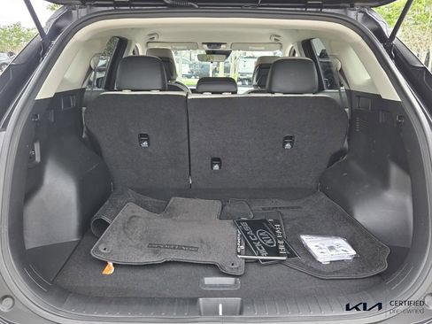 Certified 2024 Kia Sportage EX image 15