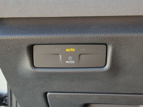 New 2026 Volkswagen Tiguan SE R-Line image 27