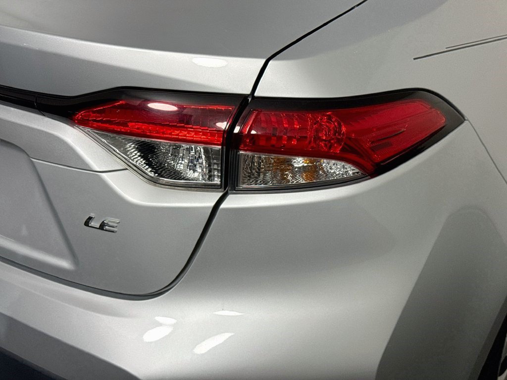 Used 2023 Toyota Corolla LE FWD image 32