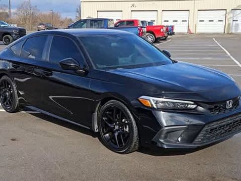 Used 2023 Honda Civic Sport image 2