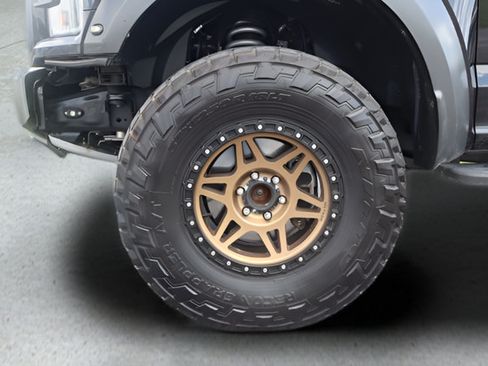 Used 2020 Ford F150 Raptor w/ Equipment Group 802A Luxury AWD/4WD image 27